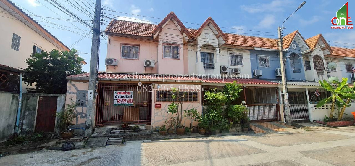 For SaleTownhomeBang kae, Phetkasem : 2-storey townhouse, back side, 21.8 sq m., Arun Thong Village 2, Liab Khlong Phasi Charoen Fang Nuea Road, Phetkasem Road, Nong Khaem Subdistrict, Nong Khaem District, Bangkok.