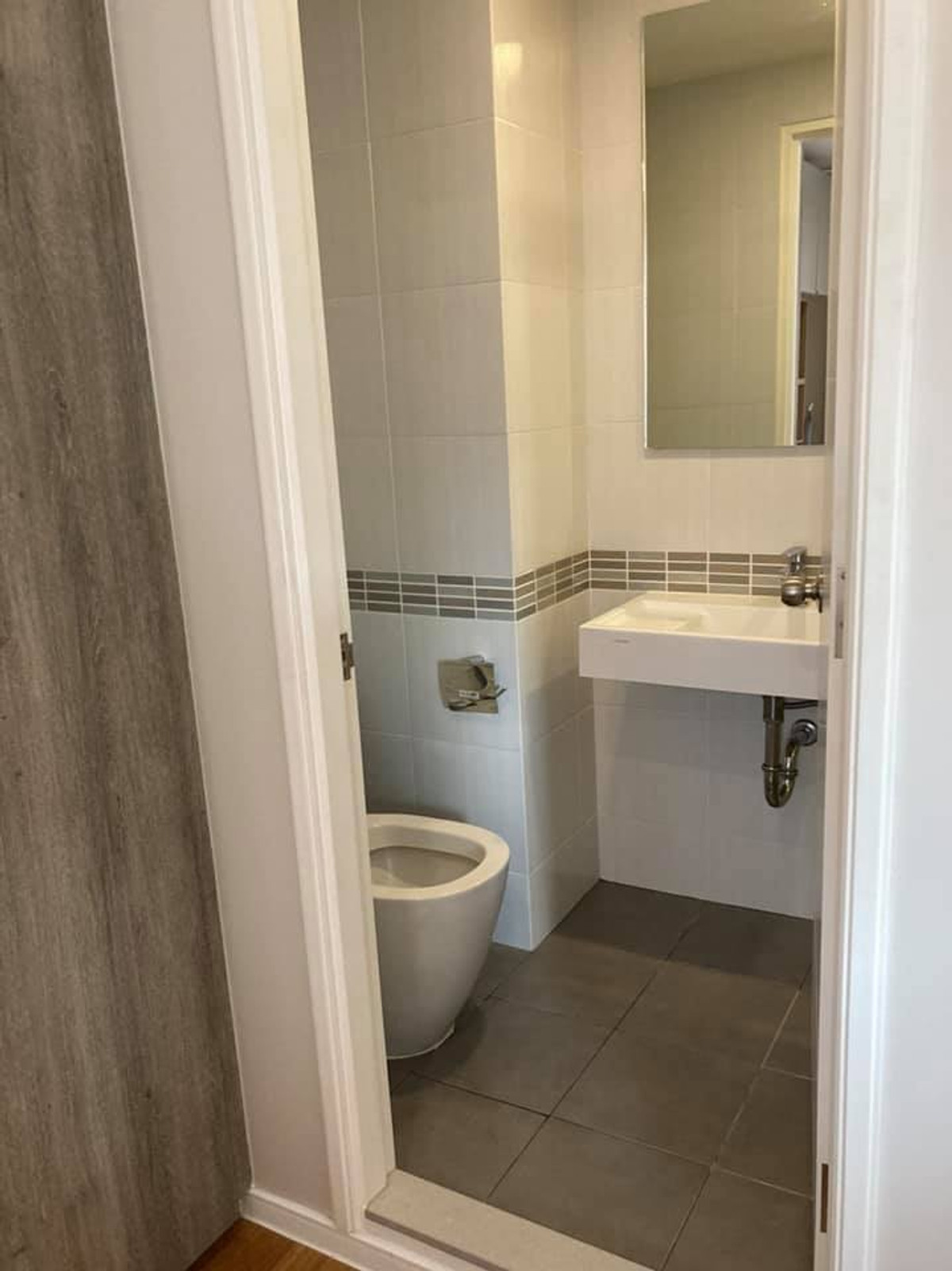 ขายคอนโดบางนา แบริ่ง ลาซาล : (รหัส SM1866) ขายคอนโด โครงการ Lumpini Place Bangna KM.3 : ลุมพินี เพลส บางนา กม.3 // คอนโดทำเลบางนา ติด Central เดินได้ ใกล้ MRT>BTS 