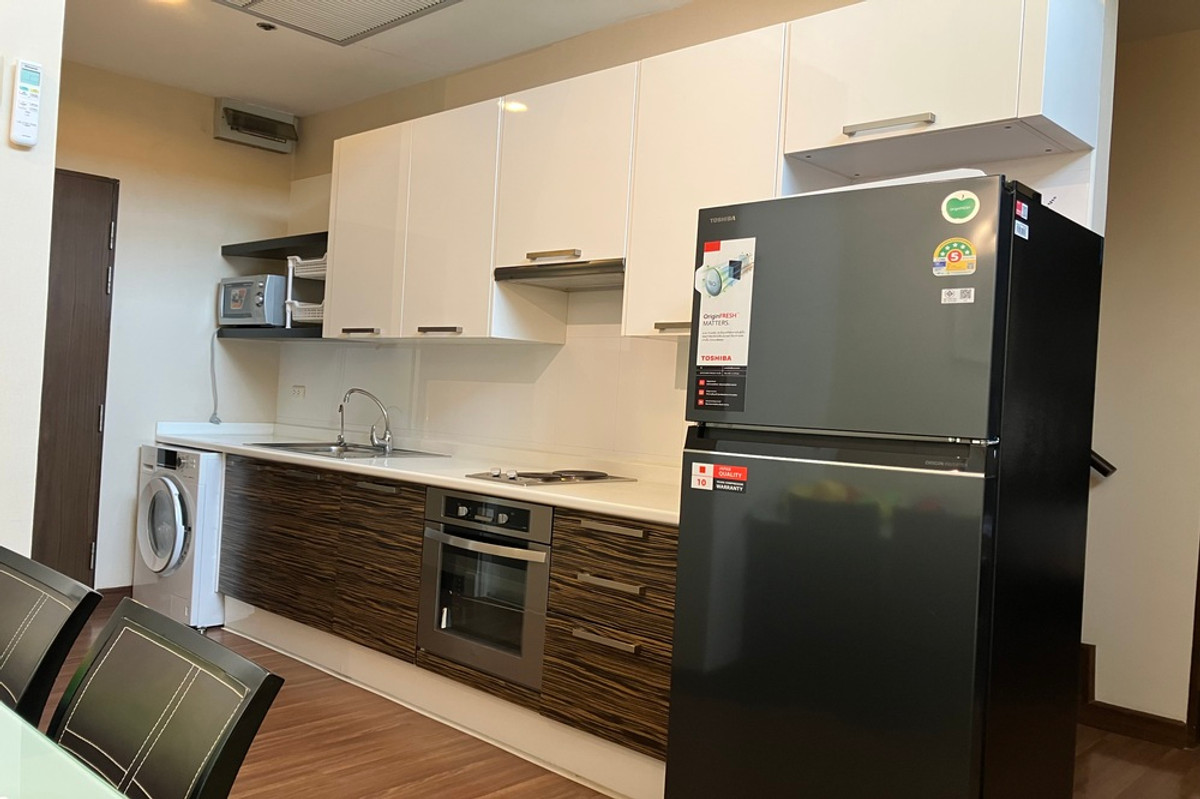 For RentCondoNana, North Nana,Sukhumvit13, Soi Nana : 🔥 For Rent !! Rare Item !! The Trendy, 2 bedroom Duplex, 2 bathroom,  Wide living room, high floor 16+, modern style !!🔥Code C20230210218 furnished, ready to move in📣📣