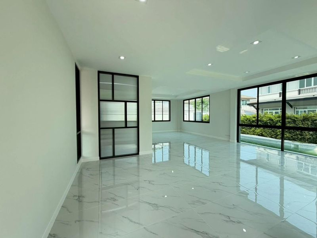 For SaleHouseMahachai Samut Sakhon : 2-story detached house, Nusasiri City Rama 2 Village with private swimming pool, size 154.4 square wah, 3 bedrooms, Bang Chuet Subdistrict. Mueang Samut Sakhon Samut Sakhon Province