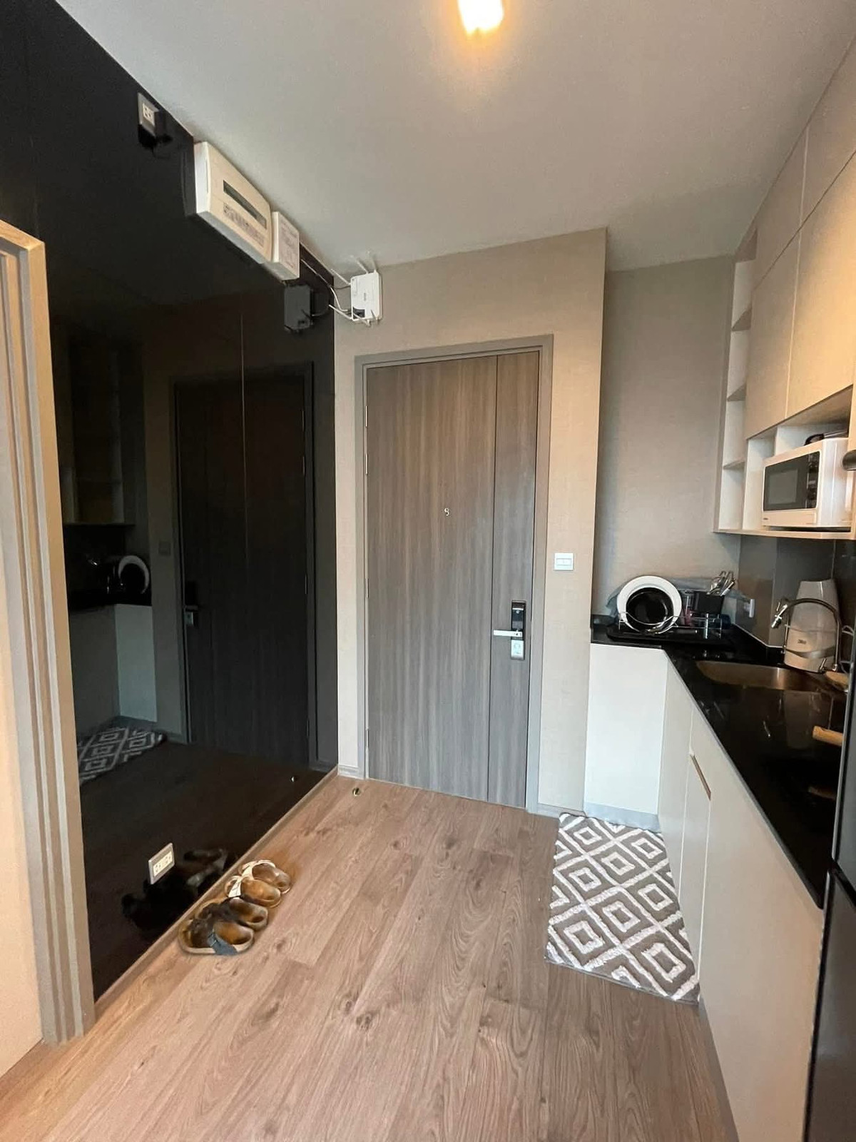 ให้เช่าคอนโดสุขุมวิท อโศก ทองหล่อ : ให้เช่าคอนโดเลี้ยงสัตว์ได้ Downtown Sukhumvit 49 BTS Thonglor Pet Firendly พร้อมอยู่