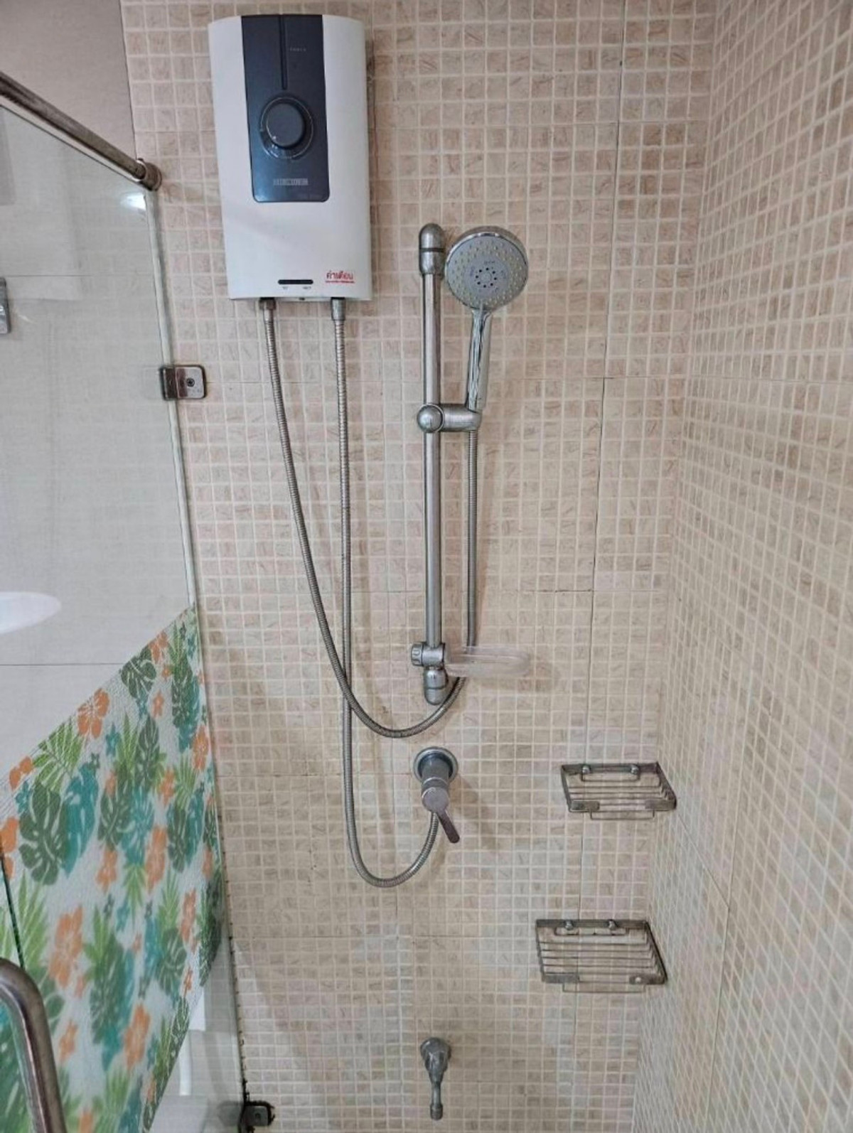 For RentCondoRatchadapisek, Huaikwang, Suttisan : 🏡 Big room, hard to find! The Kris 1, spacious room, very good layout, ready to move in.