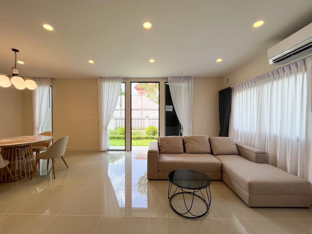 ให้เช่าบ้านสมุทรปราการ สำโรง : เช่า เพอร์เฟค เรสซิเดนซ์ สุขุมวิท 77 สุวรรณภูมิ เฟส 7 บ้านสวยมือ 1 ใกล้โรบินสัน ลาดกระบัง