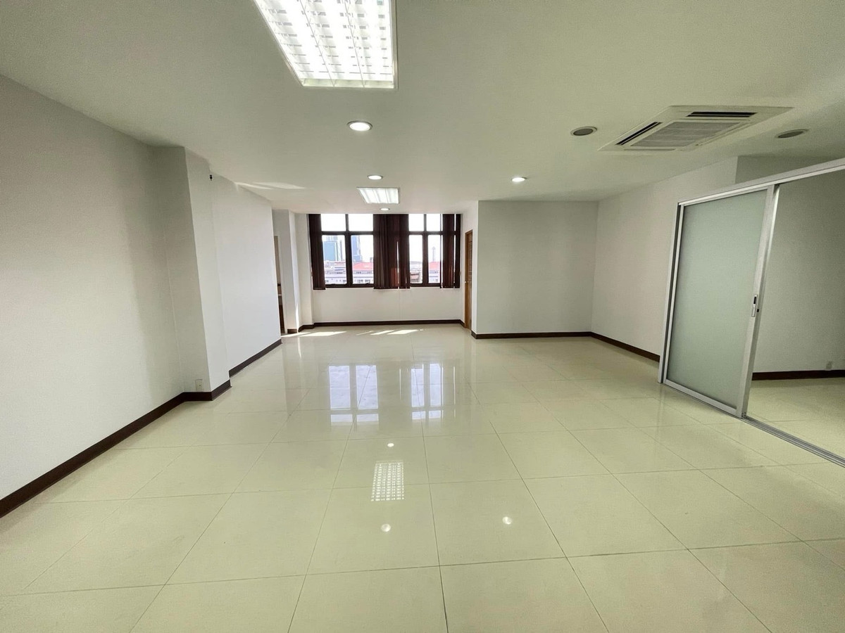 For SaleOfficeBangna, Bearing, Lasalle : Office Building for Rent on Bangna-Trad Road – Ready to Move In 