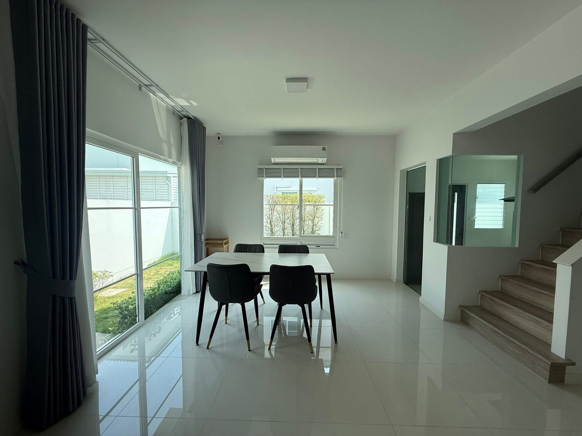 ให้เช่าบ้านบางนา แบริ่ง ลาซาล : บ้านเดี่ยวให้เช่า ✨ Villaggio 2 Srinakarin-Bangna ✨ 3 ห้องนอน 3 ห้องน้ำ เฟอร์นิเจอร์ และ เครื่องใช้ไฟฟ้าครบ 