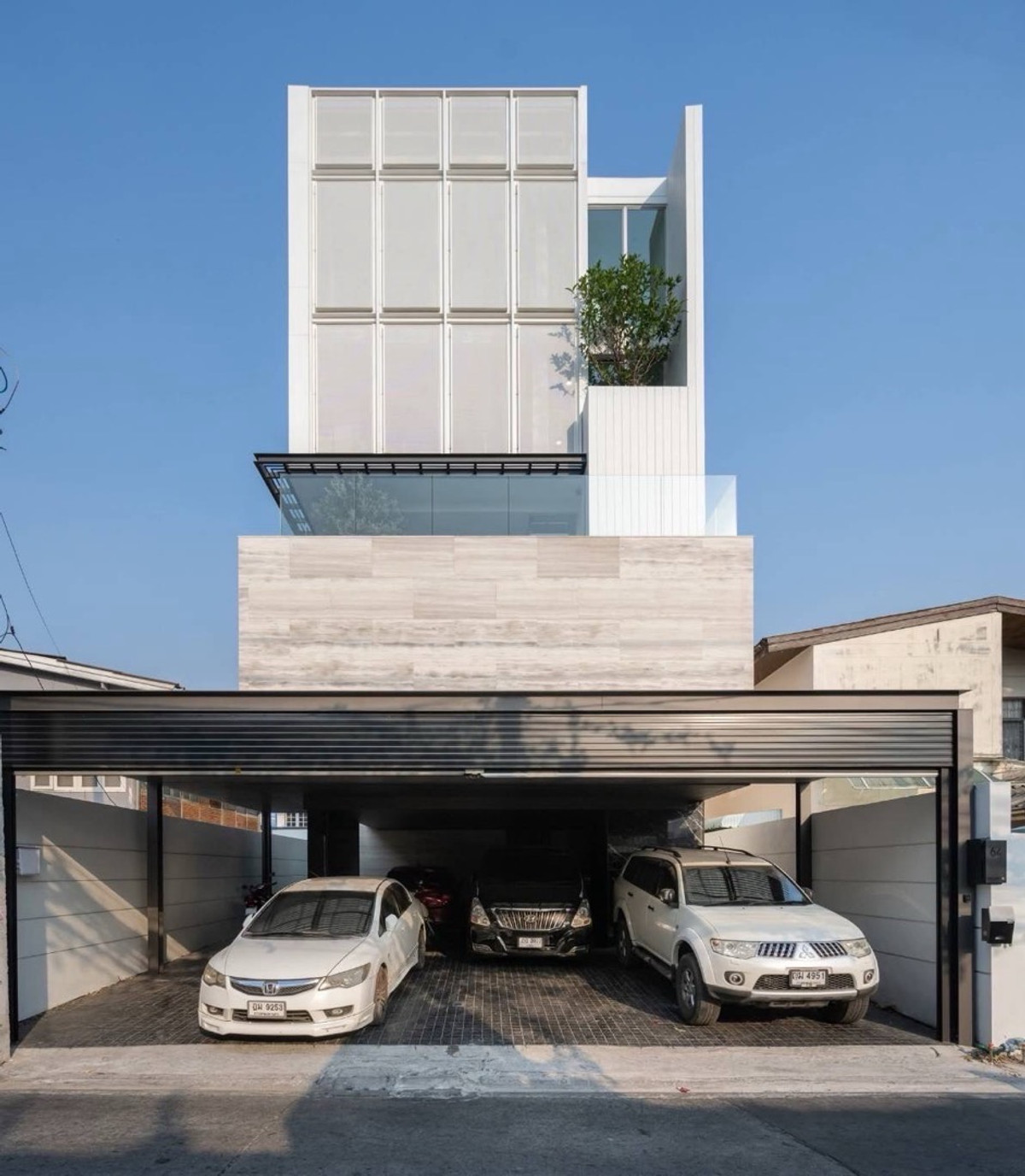 ขายโฮมออฟฟิศสะพานควาย จตุจักร : ขาย 🏢 โฮมออฟฟิศหรู 5 ชั้น พร้อมลิฟต์ + สระว่ายน้ำส่วนตัว
ทำเลสะพานควาย – อารีย์ | ดีไซน์ Modern Luxury