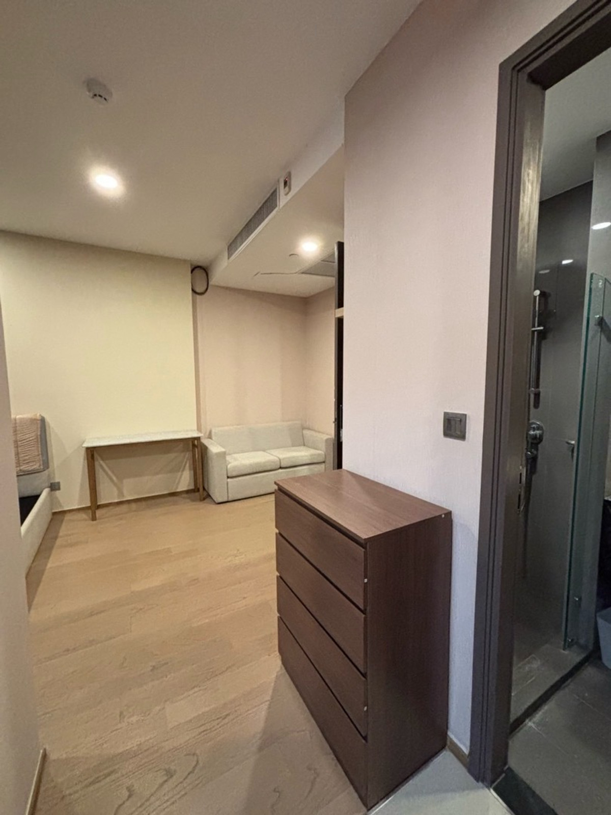 For RentCondoSiam Paragon ,Chulalongkorn,Samyan : Condo for rent Location in the heart of the city ✨
Ashton Chula-Silom, beautiful room, ready to move in!
🛏 Studio📏 24 sq m. 22,000 baht/month
📞Phat 064-642-8664
📞Nui 094-624-2014