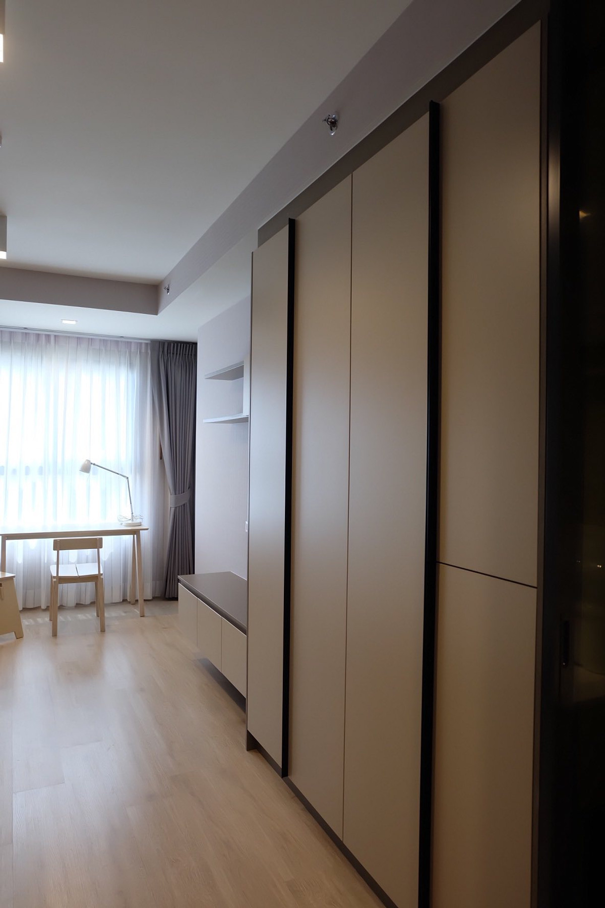 For RentCondoWongwianyai, Charoennakor : Urgent for rent! Ideo Sathorn-Wongwianyai, 12th+ floor, beautiful room, fully furnished, good price