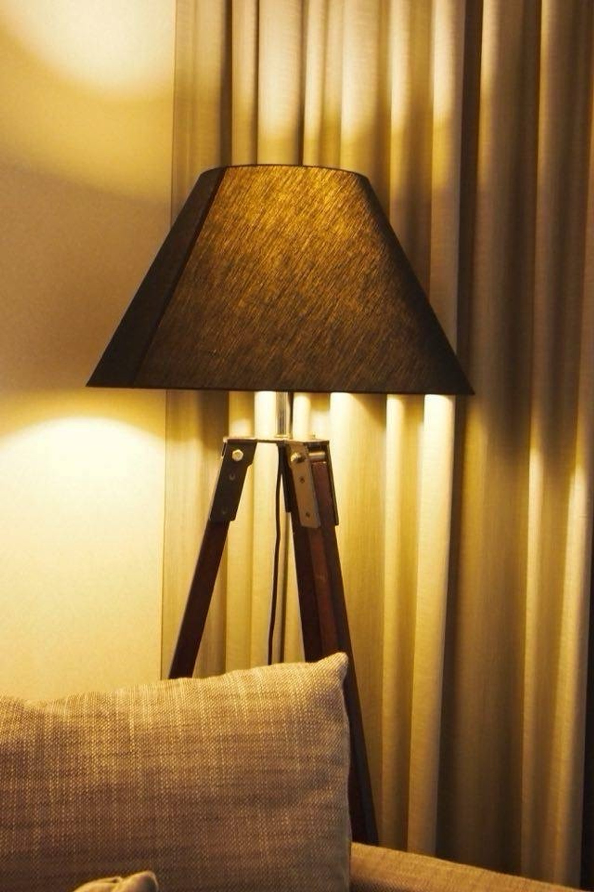 คอนโดสุขุมวิท อโศก ทองหล่อ : 🔥Rent & Sale at Via 31 🔥1BR 1BR.🔥 29,000🔥6.9M 🔥47sqm. Floor3