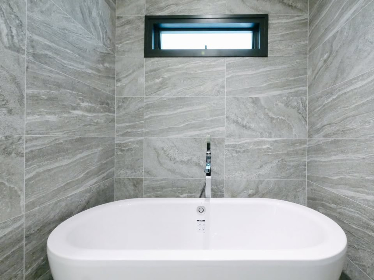 For RentCondoSukhumvit, Asoke, Thonglor : For rent✨Condo 3 bedrooms, next to BTS Thonglor | The ESSE Sukhumvit 36 ​​| Super luxury facilities | Near Miracle Mall, only 800 meters.