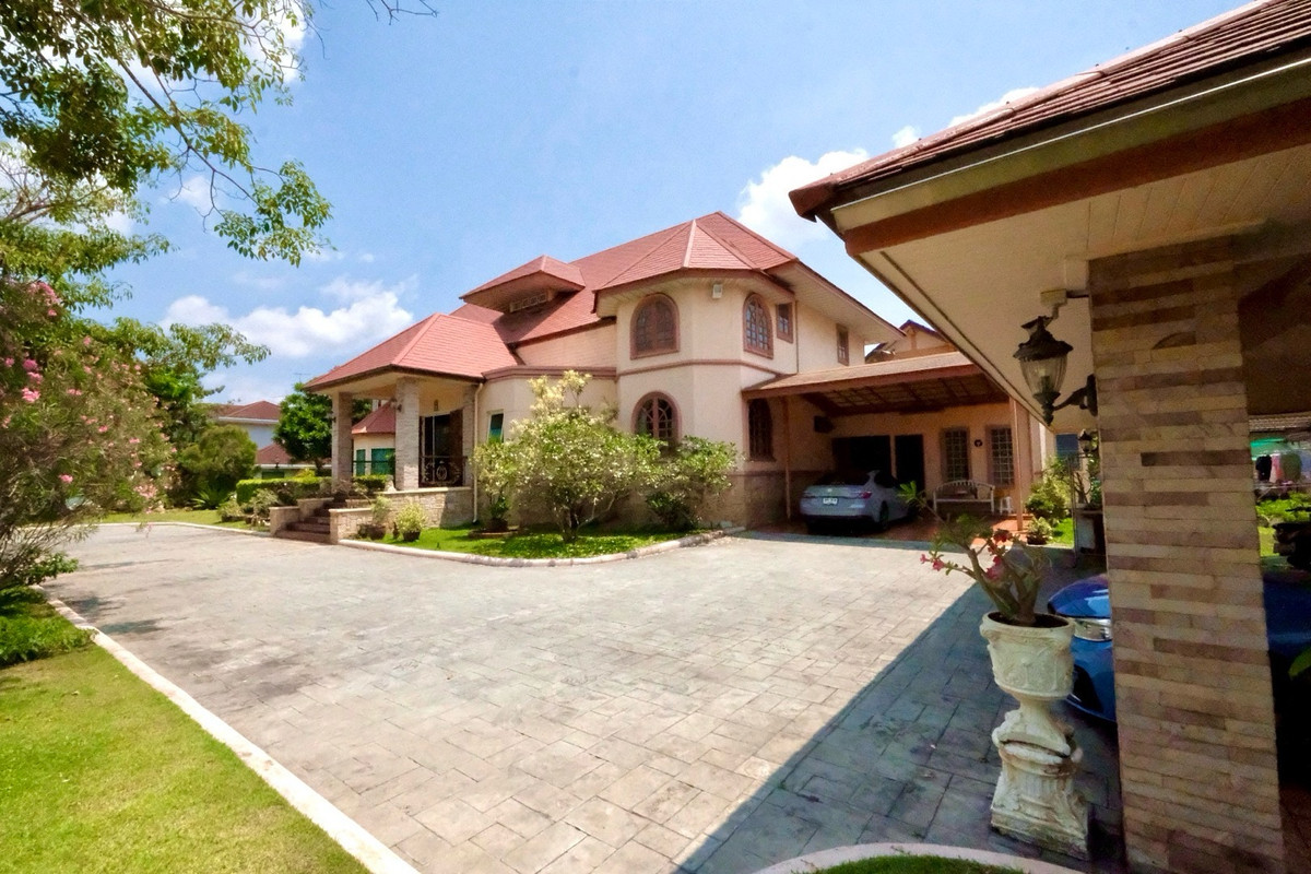 ขายบ้านปิ่นเกล้า จรัญสนิทวงศ์ : ✨คฤหาสน์ส่วนตัว บนพื้นที่1ไร่1งาน2ตร.ว. กรุงเทพ ตลิ่งชัน หมู่บ้าน กฤษดานคร14 (Luxury House Krissadanakorn14)