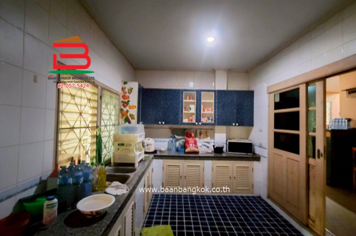 ขายที่ดินปทุมธานี รังสิต ธรรมศาสตร์ : ที่ดินพร้อมสิ่งปลูกสร้าง ซอยลำลูกกา คลอง 8 (ใกล้วัดดอนใหญ่) เนื้อที่ 1 ไร่ ตำบลลำลูกกา อำเภอลำลูกกา จังหวัดปทุมธานี