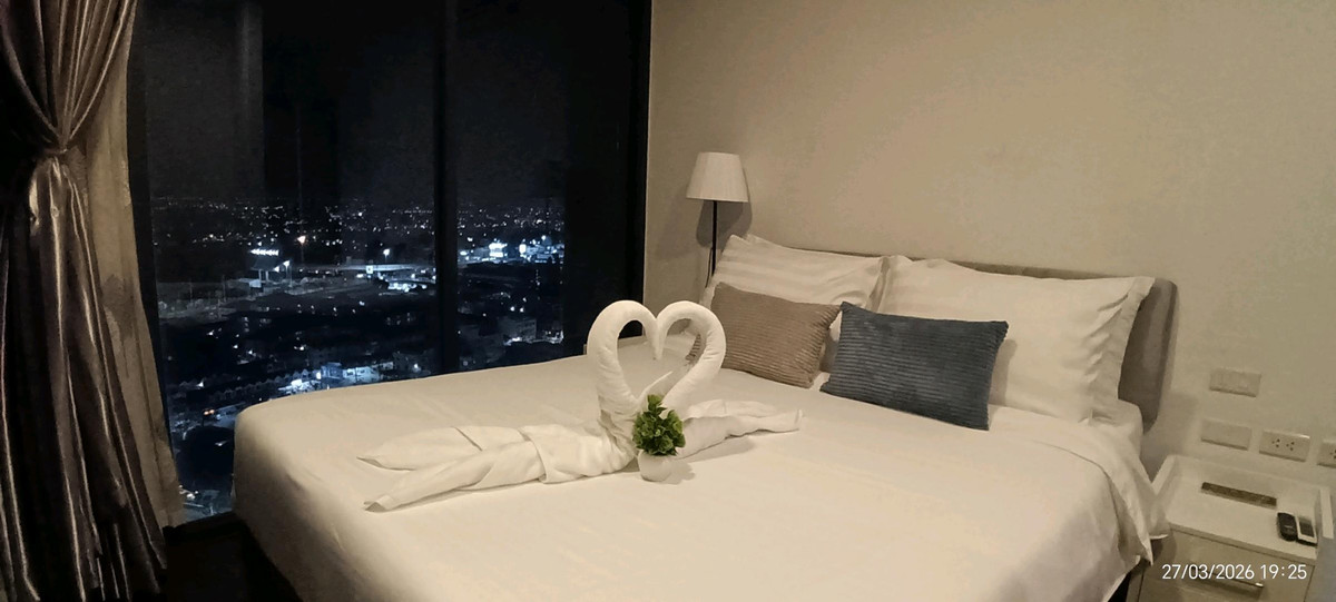 ให้เช่าคอนโดพัทยา บางแสน ชลบุรี สัตหีบ : Posh Pattaya​ ห้องมุม วิวทะเล+city