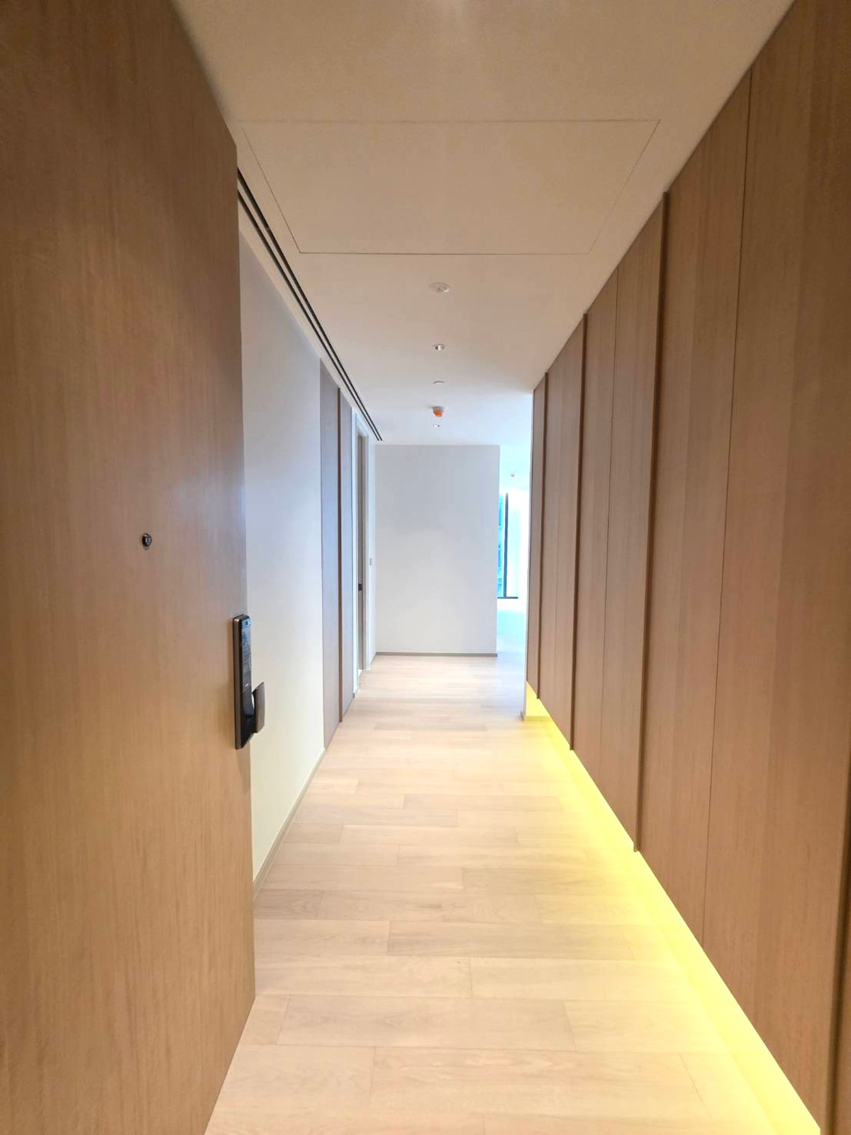 For SaleCondoWitthayu, Chidlom, Langsuan, Ploenchit : EI8TEEN SEVEN One Bangkok: 2bed 2.5bath 135sqm. 41,000,000 Am: 0656199198