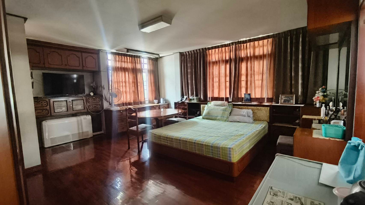 ขายบ้านพัฒนาการ ศรีนครินทร์ : ขายด่วน บ้านเดี่ยวแปลงใหญ่ 200 ตร.ว. พัฒนาการ 13 - ทำเลใกล้ทองหล่อ