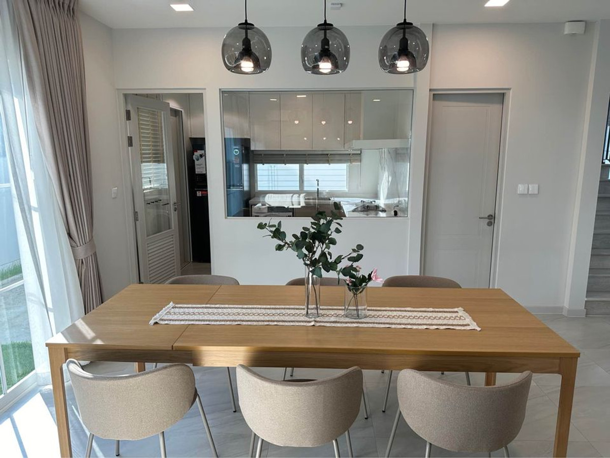 ให้เช่าบ้านบางนา แบริ่ง ลาซาล : ให้เช่า Villagio3 ศรีนครินทร์-บางนา  ( N1-1205 ) บ้านใหม่ทำเลดี ติดคลับเฮาส์ Villagio3 (New project) ตำแหน่งบ้านติดโซนใกล้ส่วนกลางในโครงการ , ทำเลสวย 