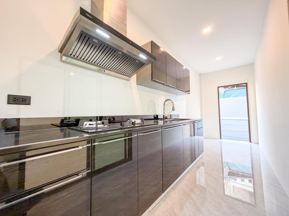 For SaleHousePinklao, Charansanitwong : Laddarom Pinklao / 4 bedrooms (for sale), Laddarom Pinklao / 4 Bedrooms (FOR SALE) AOM101