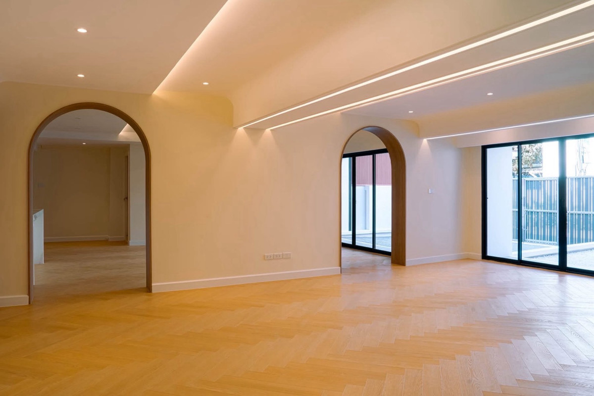 ขายบ้านอ่อนนุช อุดมสุข : บ้านแฝดสุขุมวิท 81 ใกล้ BTS อ่อนนุช บ้านหรู Modern Luxury ใจกลางเมือง