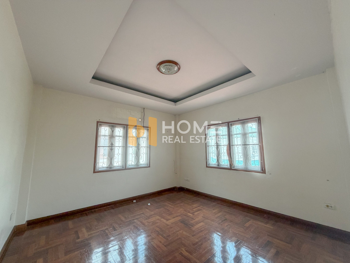 ขายบ้านเกษตร นวมินทร์ ลาดปลาเค้า : บ้านเดี่ยว นวมินทร์ 70 / 4 ห้องนอน (ขาย), Single House Nawamin 70 / 4 Bedrooms (FOR SALE) MNT045