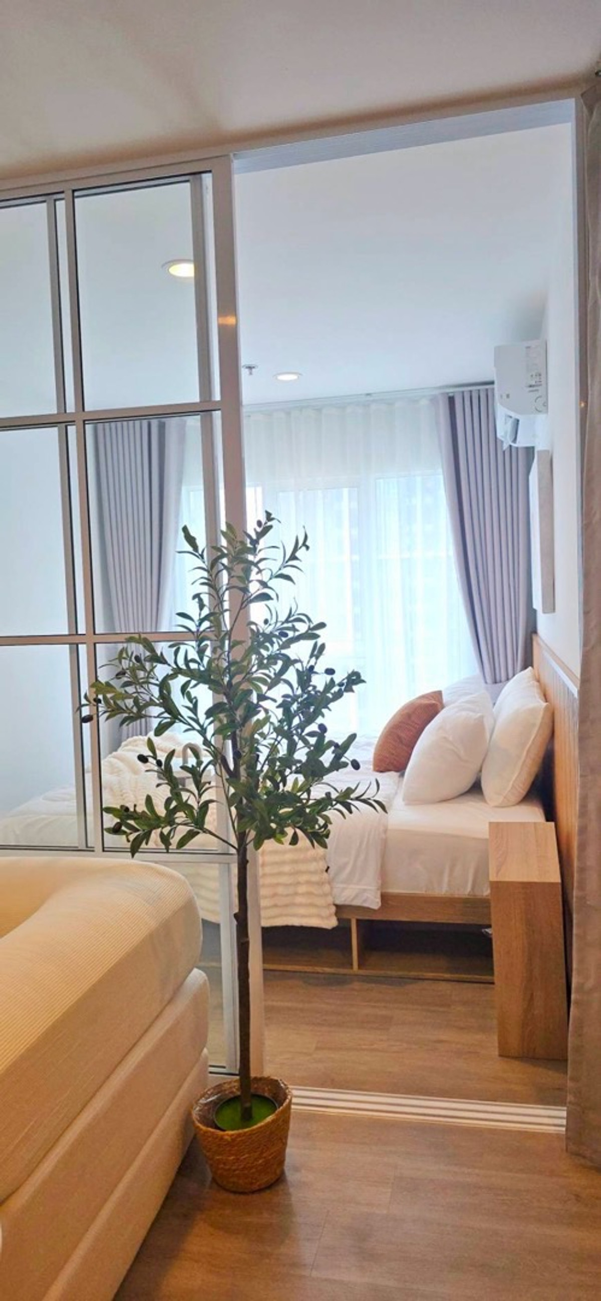 For RentCondoBangna, Bearing, Lasalle : for rent Regenthome Bangna