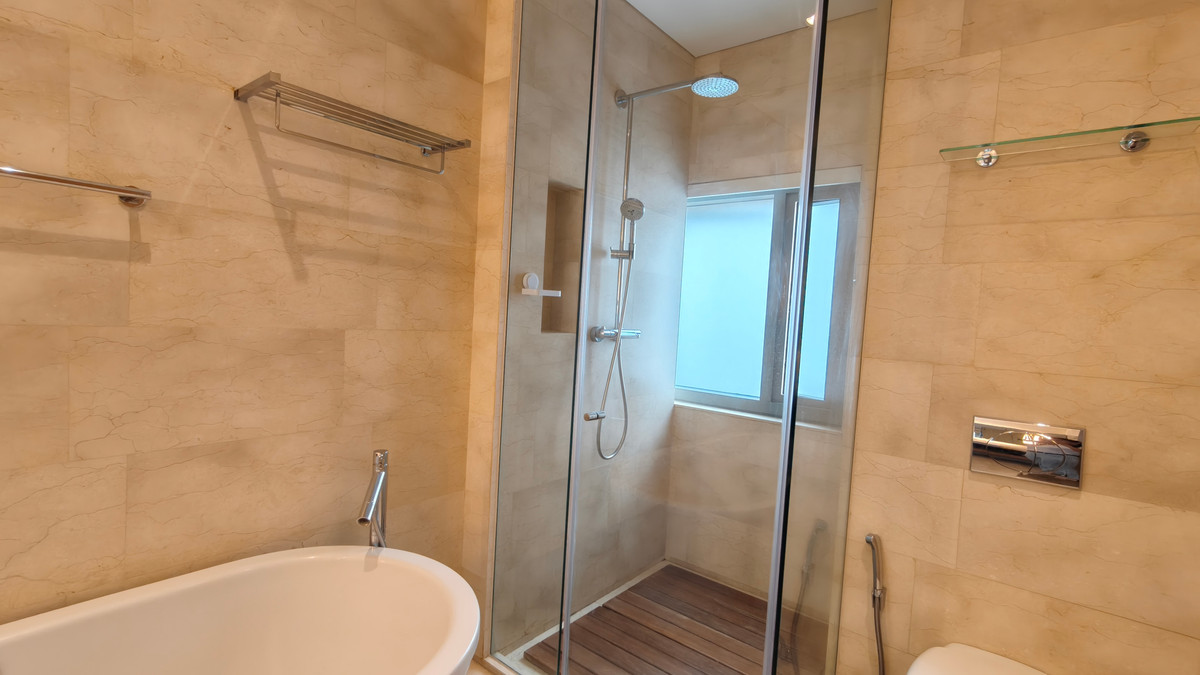 ขายคอนโดสีลม ศาลาแดง บางรัก : ขายคอนโดศาลาแดง เรสซิเดนซ์ 