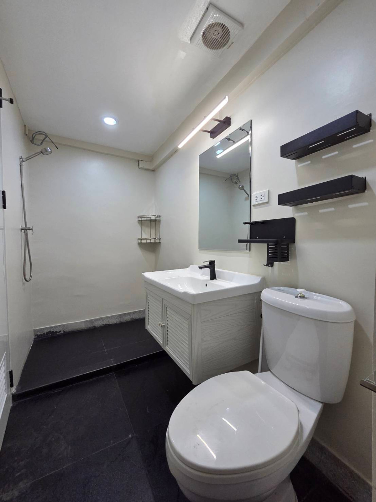 ให้เช่าอาคารพาณิชย์ปิ่นเกล้า จรัญสนิทวงศ์ : ให้เช่าอาคารพาณิชย์ ใกล้ BTS ท่าพระ เพียง 1 นาที