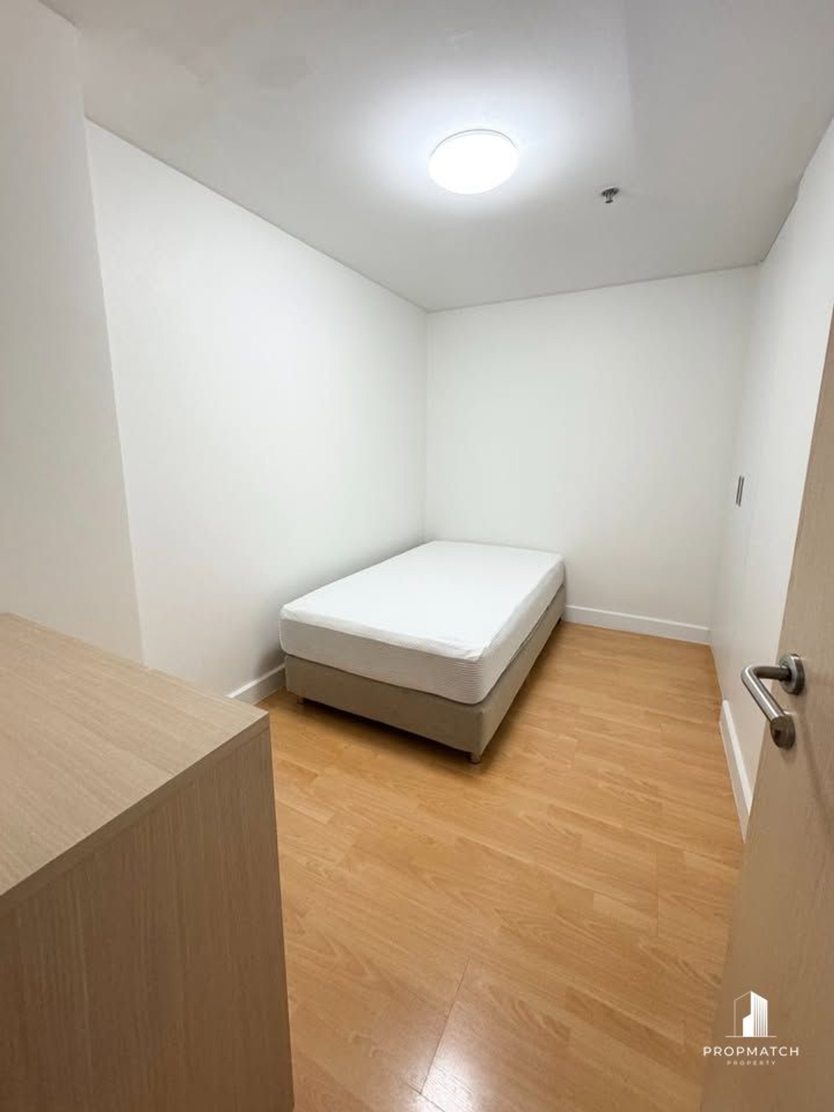 ขายคอนโดสีลม ศาลาแดง บางรัก : ✨Flash Deal ✨Silom Suite ( 4Bed 2Bath 113.74SQM.) พร้อมอยู่ ! เพียง  บาท Tel.0981315848 @propmatch