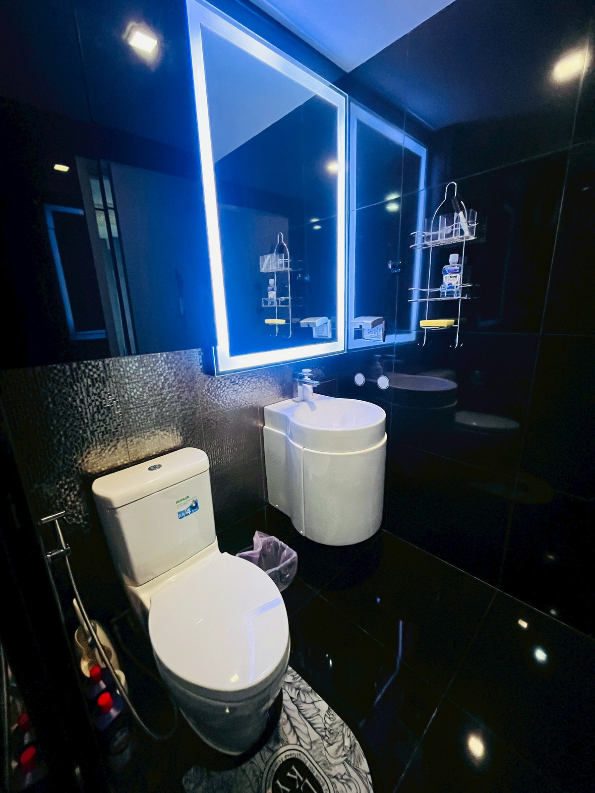 ให้เช่าคอนโดสุขุมวิท อโศก ทองหล่อ :  ปล่อยเช่าคอนโด Rhythm 36-38 พร้อมอยู่ ใจกลางสุขุมวิท 25000 บาท