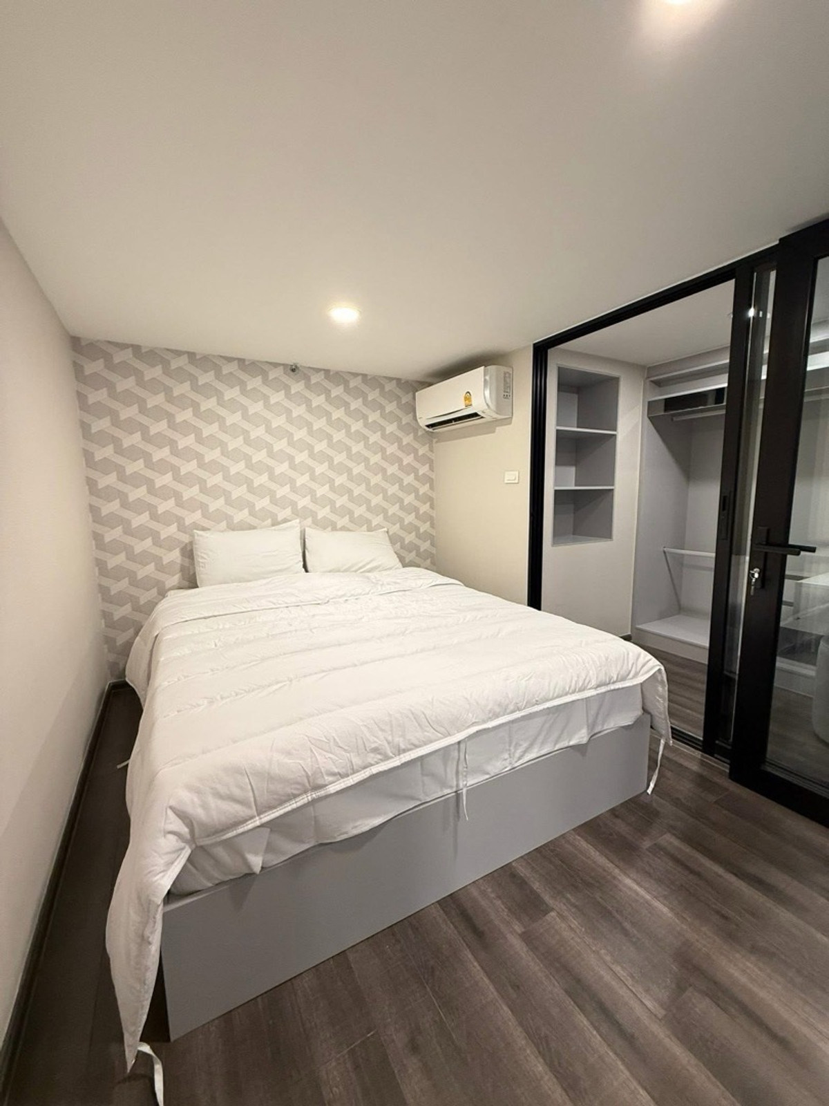 For RentCondoRama9, Petchburi, RCA : Condo Rama 9 for rent, beautiful room