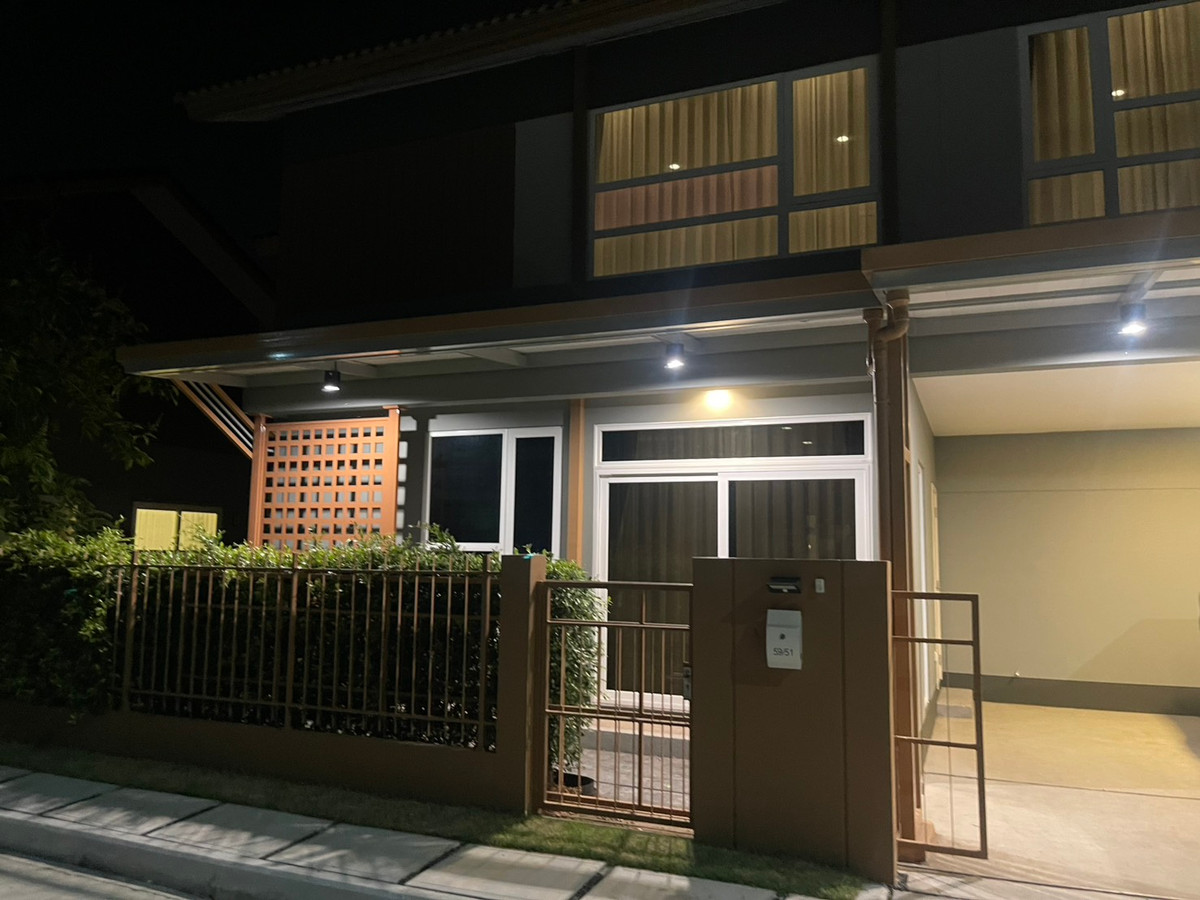 ขายบ้านอยุธยา : ขออนุญาต แอดมินครับ ขายบ้านหมู่บ้าน อณาสิริ อยุธยา 2 เกาะเรียน  บ้านเดี่ยว 4 ห้องนอน 4 ห้องน้ำ 