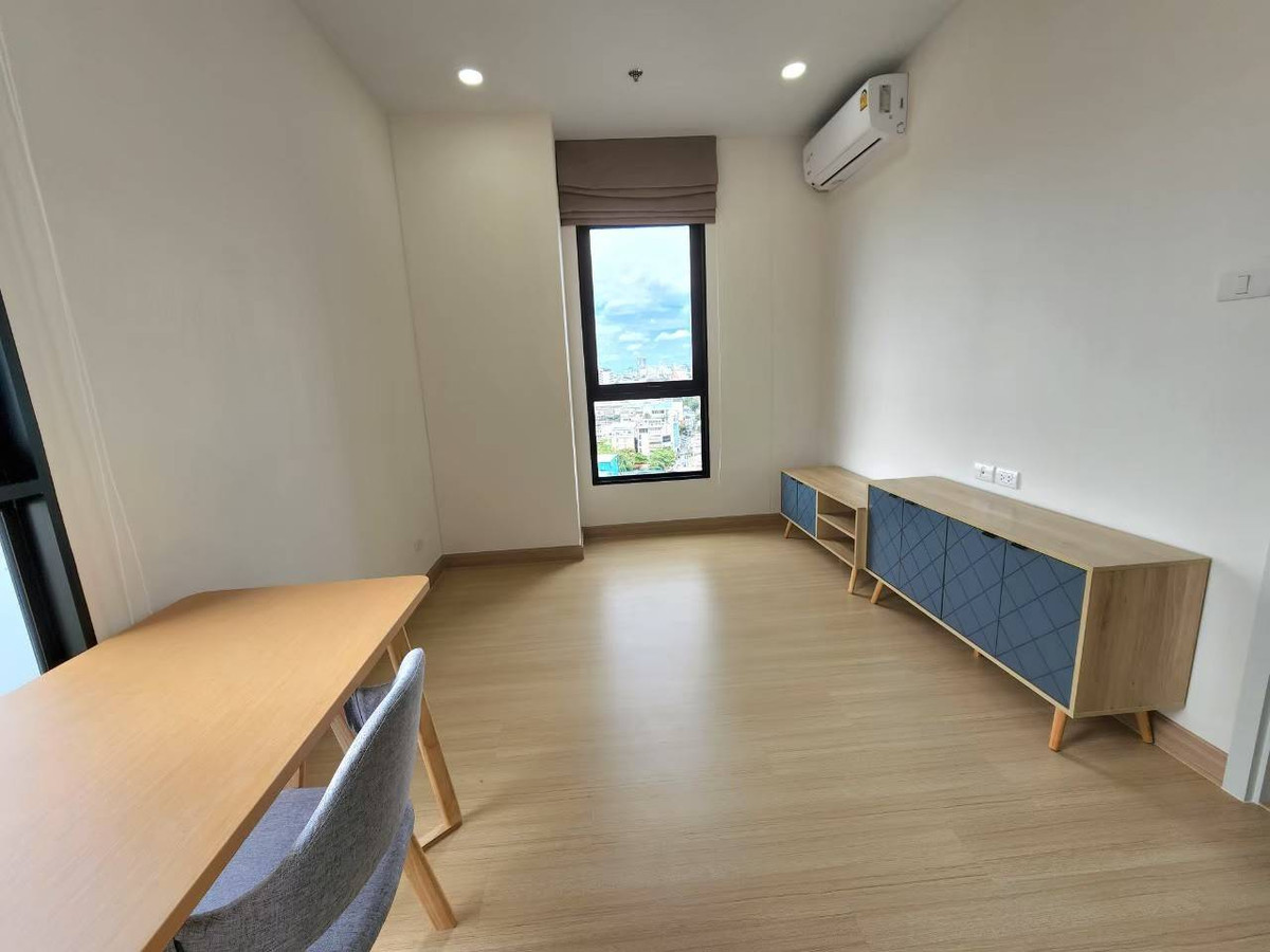 ให้เช่าคอนโดวงเวียนใหญ่ เจริญนคร : ให้เช่า/ขาย คอนโด Supalai Loft Prajadhipok-Wongwian Yai  70.5 ตร.ม. ห้องหัวมุม วิวสระว่ายน้ำ 2ิbed 2bath