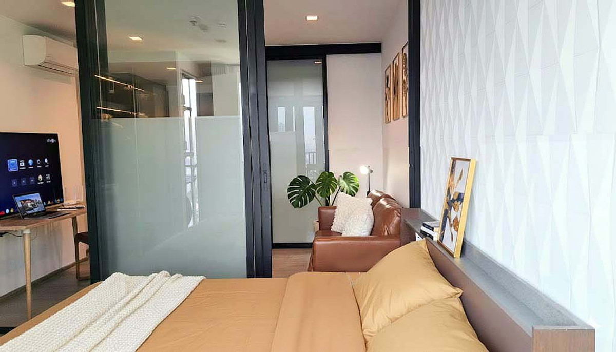 For SaleCondoLadprao, Central Ladprao : Urgent sale 🔥 The Line Building B, size 1 bedroom, 1 bathroom, 32.52sqm, very beautifully decorated room. Ready to move in, near the mall, convenient to travel 📞 Call now 065-2614622 Tammy