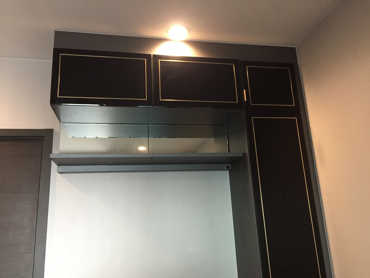 ขายคอนโดปิ่นเกล้า จรัญสนิทวงศ์ : ขาย 𝐔𝐫𝐛𝐚𝐧𝐨 𝐑𝐚𝐣𝐚𝐯𝐢𝐭𝐡𝐢 (เออร์บาโน่ ราชวิถี) ชั้น21 ราคาดี 3.1 ลบ. (ผ่อนตรงกับเจ้าของได้ 1ปี) ห่างจาก MRT สิรินธร 100 เมตร  (31 Sq.m. 1BR & 1Bath) --- Agent Top 084-8751655