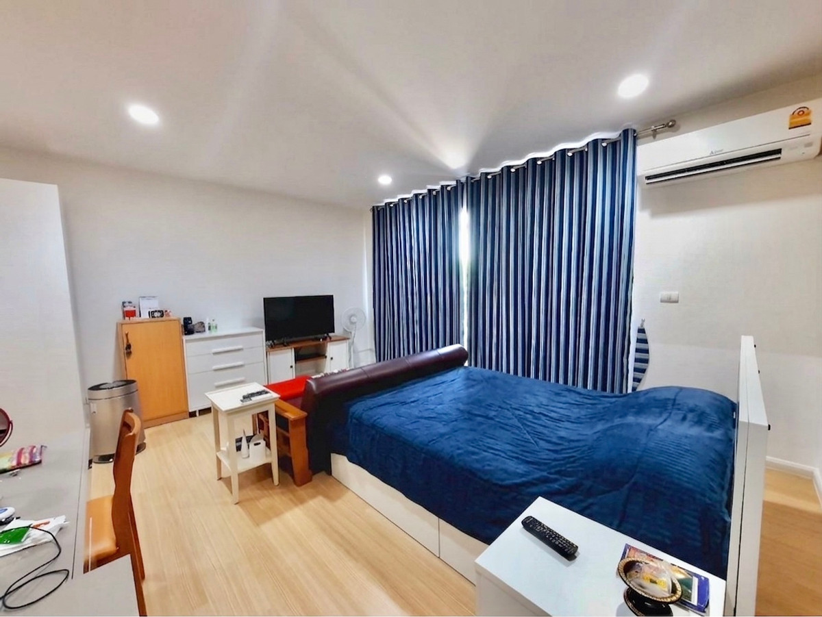 For SaleTownhomeRama5, Ratchapruek, Bangkruai : Baan Klang Muang Ratchada - Wongsawang / 4 Bedrooms (FOR SALE) BNS037