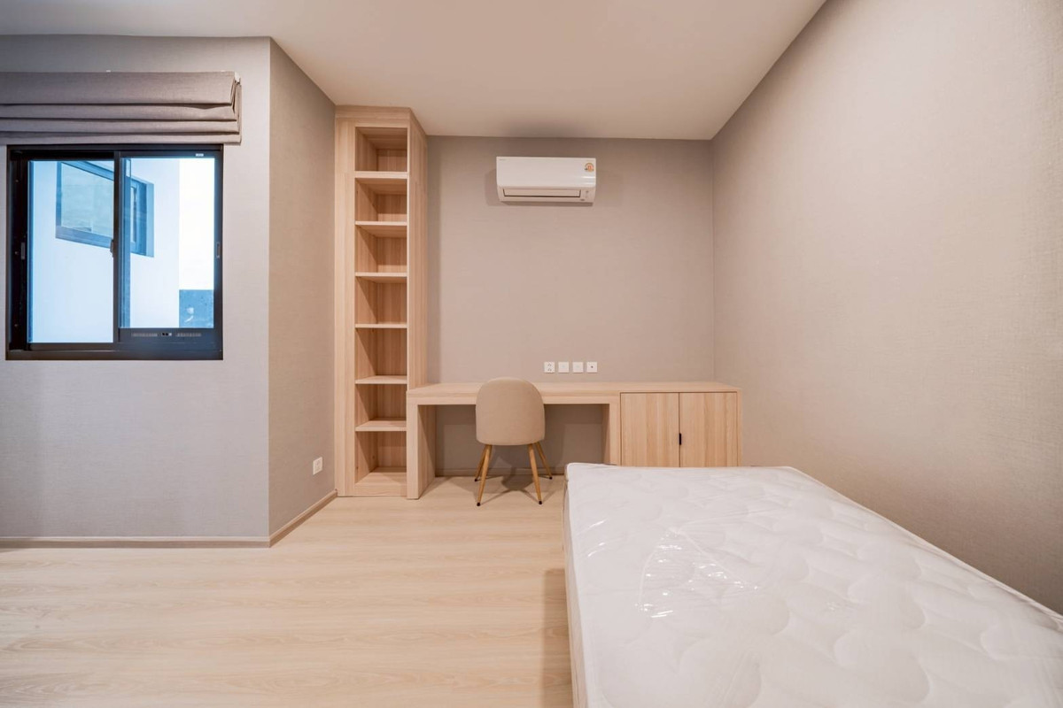 For RentTownhomePattanakan, Srinakarin : New house on the edge of the house for rent, move in immediately. Fully furnished, near Brighton College and Wellington College 🏫