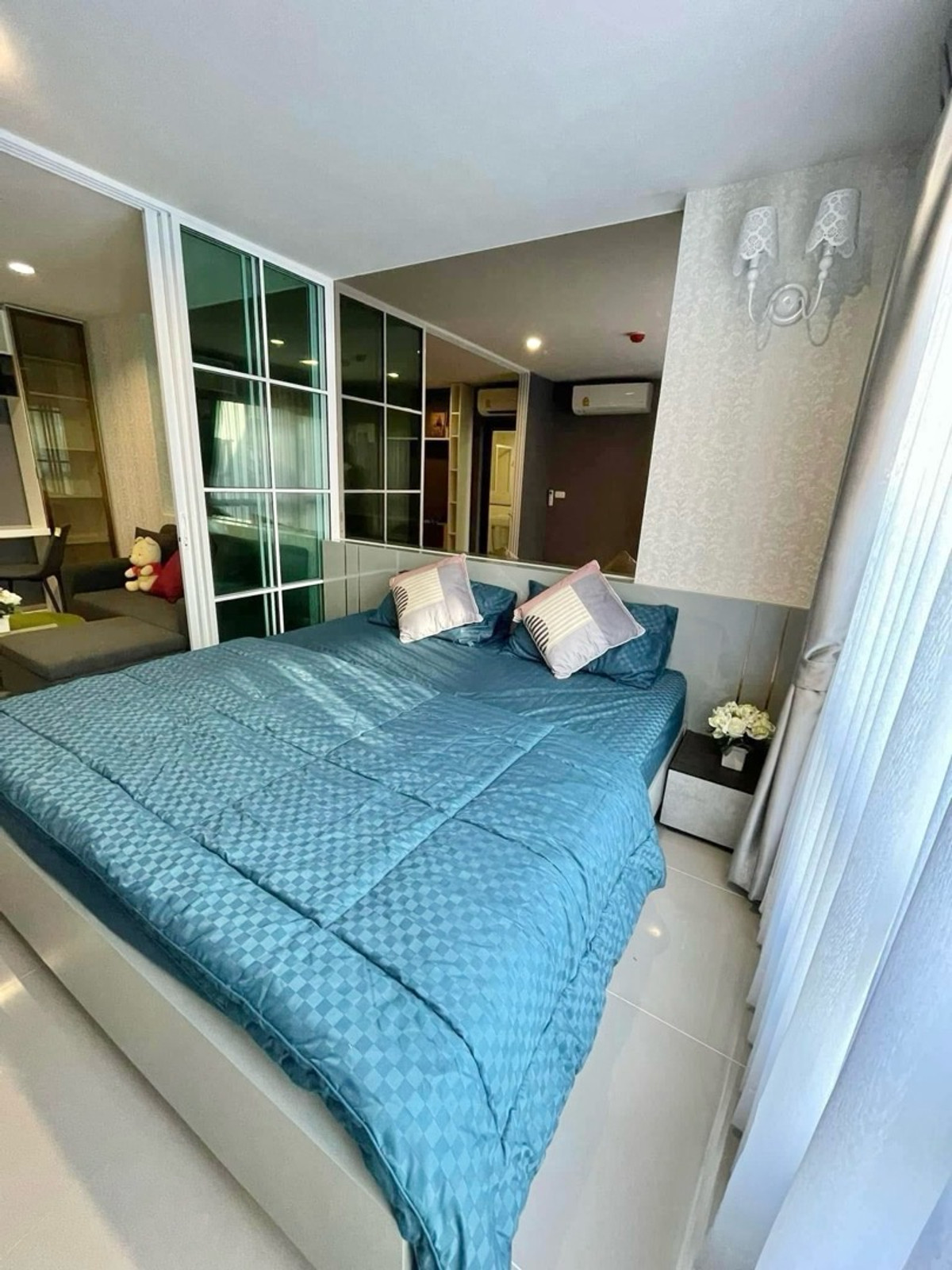 ให้เช่าคอนโดวิภาวดี ดอนเมือง หลักสี่ : 📍โครงการ : Reach Phaholyothin 52 (รีช พหลโยธิน 52)
🚝 ใกล้ : BTS สถานีสะพานใหม่ 400 เมตร
💵 ราคาเช่า : 9,300 บาท / เดือน