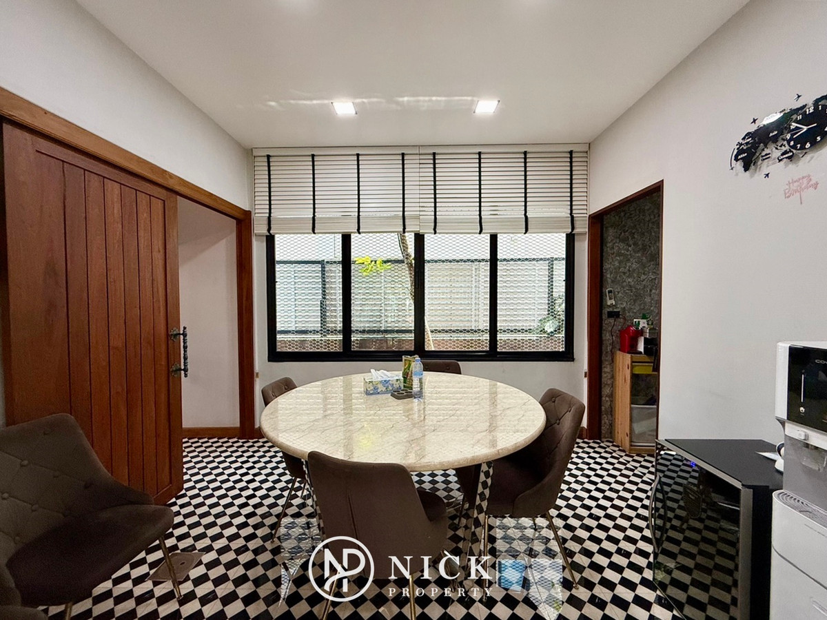 ขายบ้านนวมินทร์ รามอินทรา : LADDAROM ลัดดารมย์ วงแหวน-รามอินทรา : บ้านเดี่ยวหลังใหญ่ Hi Class สังคมมีระดับ ตกแต่งจัดเต็ม สุดยอดของ ฮวงจุ้ย บ้านเลขที่ 9