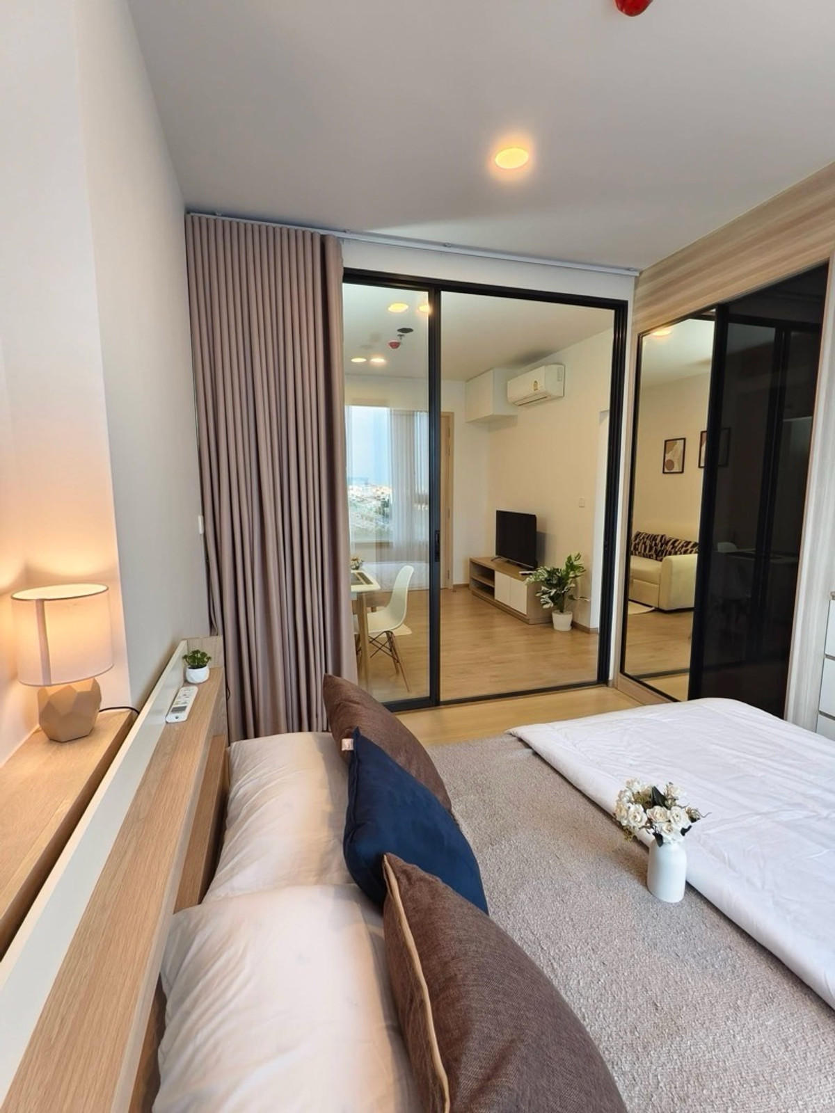 ให้เช่าคอนโดเกษตรศาสตร์ รัชโยธิน : 🔥🏙️ ลดราคาพิเศษ | ใกล้ ม.เกษตร + มีรถรับส่ง BTS | Chewathai Kaset-Nawamin 🚄💖