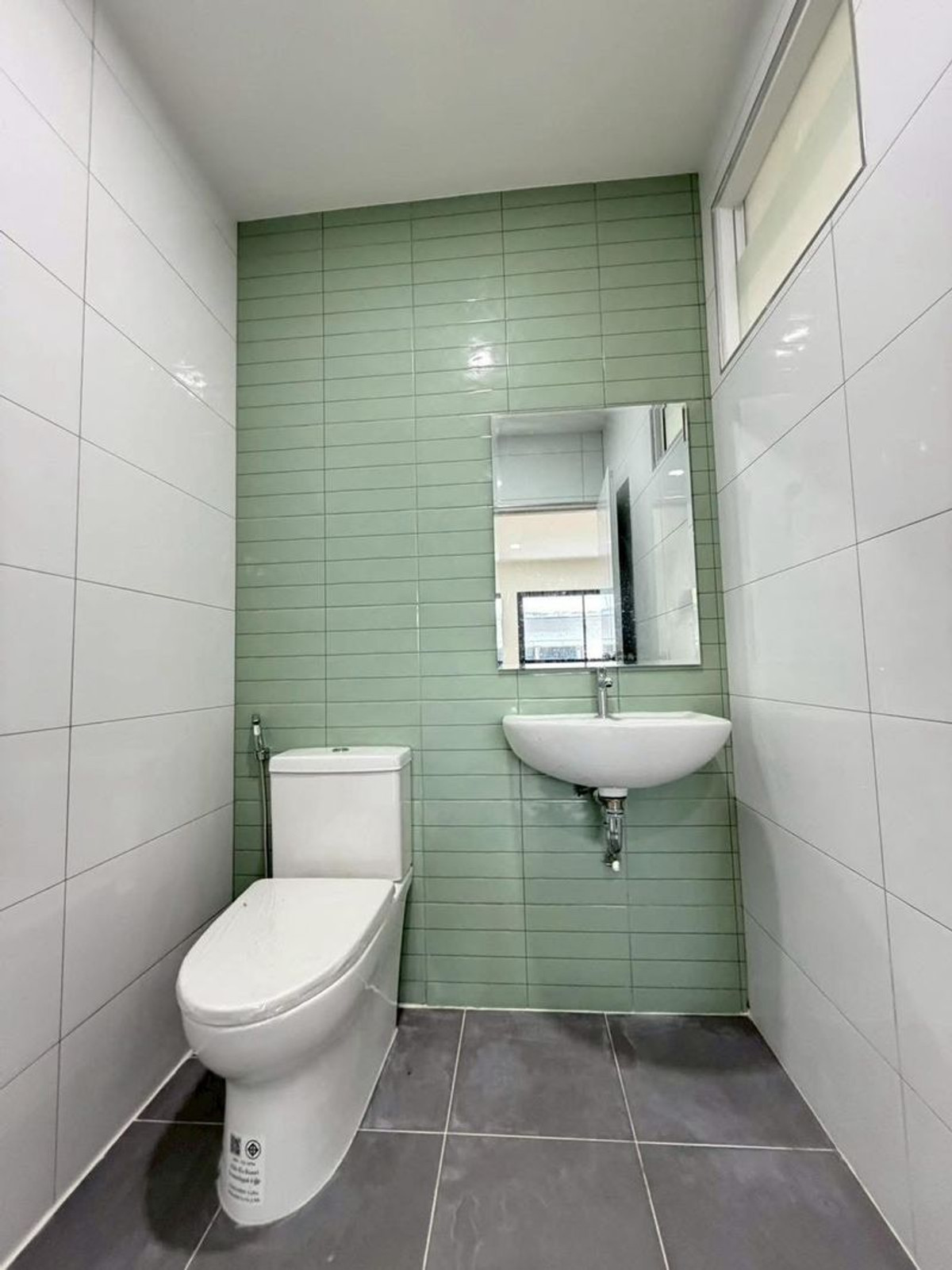 ขายทาวน์โฮมเกษตรศาสตร์ รัชโยธิน : ขายทาวน์โฮม 2 ชั้น โครงการเฟิสท์โฮม วัชรพล (First Home Watcharapol) ขนาด 18 ตารางวา 2 ห้องนอน ซอยวัชรพล1 แขวงท่าแร้ง เขตบางเขน กรุงเทพมหานคร