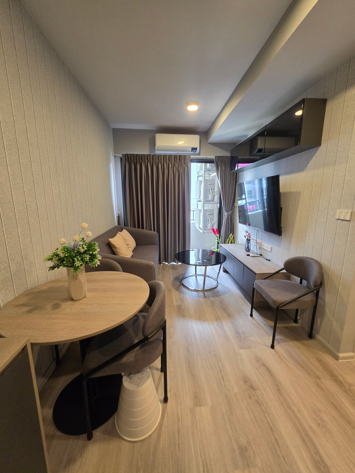 For RentCondoRatchadapisek, Huaikwang, Suttisan : Condo for Rent: Quintara Mhy Gen — 2-Bedroom 2-Bathroom Unit near MRT Huai Khwang, Only 25,000 THB/Month
