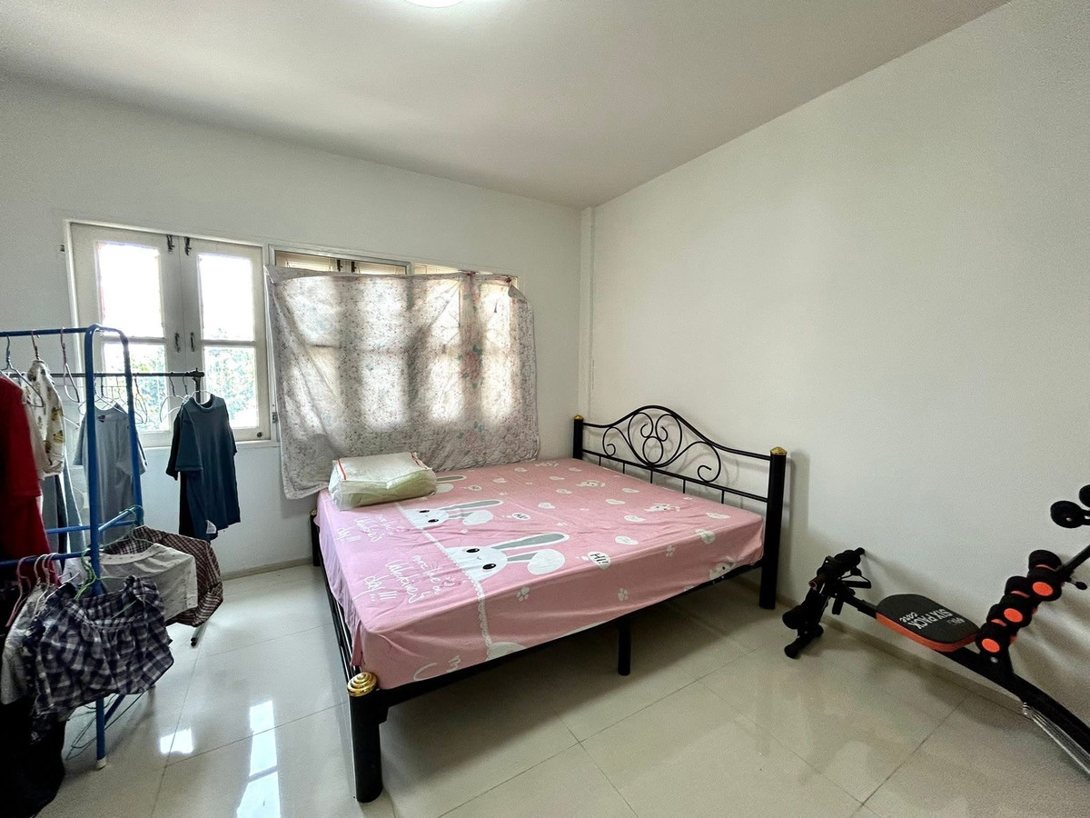 For SaleTownhomeRama5, Ratchapruek, Bangkruai : 3-story townhome for sale | Baan Narinthorn Bang Kruai-Rama 5 near Lotus Nakhon In