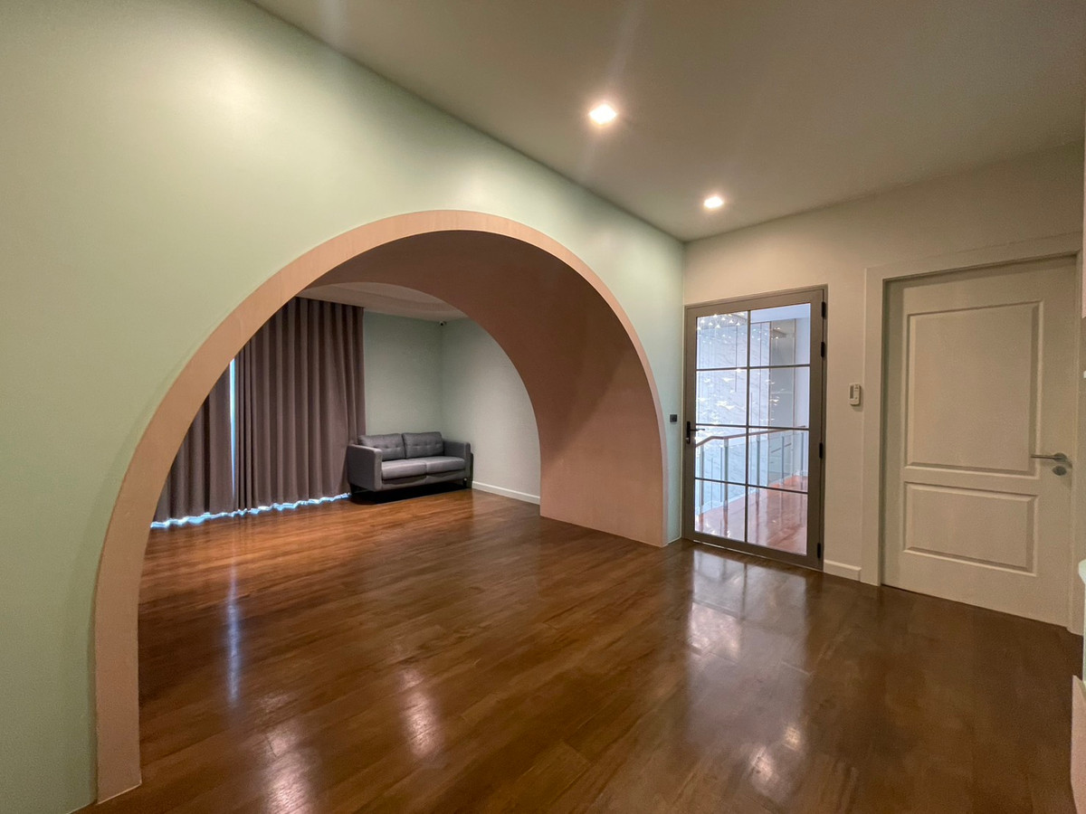 For RentHouseEakachai, Bang Bon : The Pavilla (Private Residences) Bangbon 3 Luxury House for Rent 4 Bedrooms 485 Sq.m. Please call: 062-496-6454