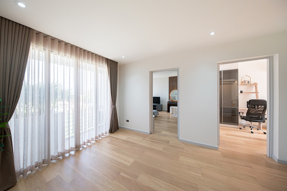 ขายบ้านโชคชัย4 ลาดพร้าว71 : [ขาย] ✨ บ้านเดี่ยว 3 ชั้น สไตล์ Modern Luxury พรีเมียมที่สุดในลาดพร้าว 101 | Feel Town ✨ แต่งครบ พร้อมลากกระเป๋าเข้าอยู่! เพียง 13.99 ล้าน (Rare Item มีเพียง 9 หลังในโครงการ!)