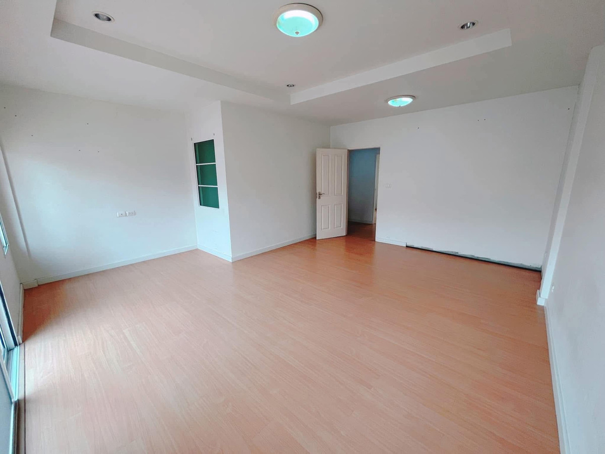 ให้เช่าทาวน์โฮมพระราม 5 ราชพฤกษ์ บางกรวย : ให้เช่า/ขาย ทาวน์เฮาส์ 2 ชั้น Thanasiri Ratchapruek 2 ติดถนนราชพฤกษ์ 