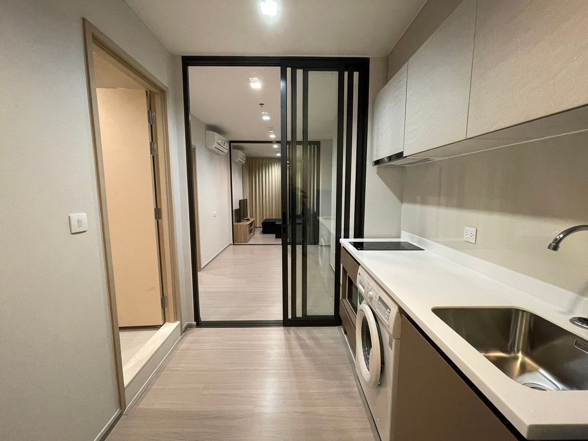 For RentCondoThaphra, Talat Phlu, Wutthakat : Life Sathorn SIerra, beautiful room, size 40 sq m. 1 bedroom Plus, available for rent, please inquire.