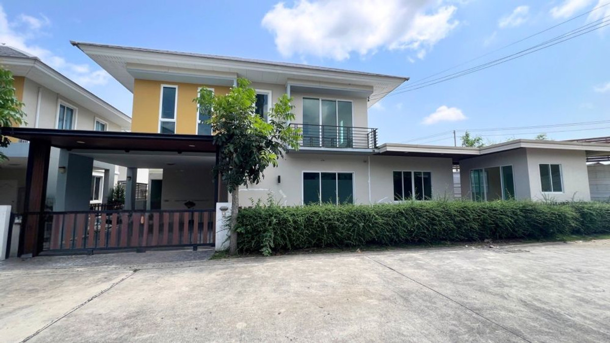 ขายบ้านระยอง : บ้านเดี่ยวหลังใหญ่ ทำเลดี ใจกลางบ้านฉาง ระยอง