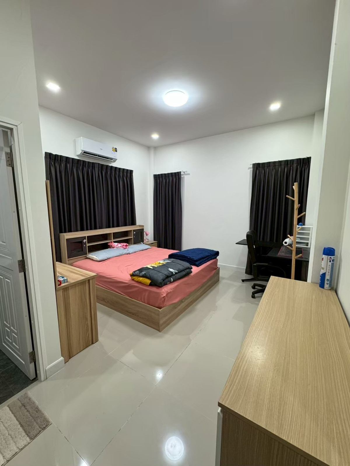 For SaleTownhomeRayong : Urgent sale, detached house, Sap Anan Living Home Village.