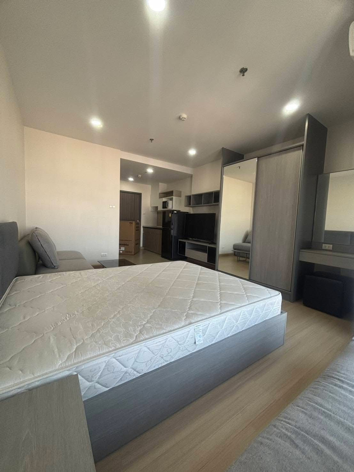 For RentCondoRamkhamhaeng, Hua Mak : PFD-08239 For rent Supalai Veranda Ramkhamhaeng (Supalai Veranda Ramkhamhaeng), good location, next to the main road, near the Orange Line.