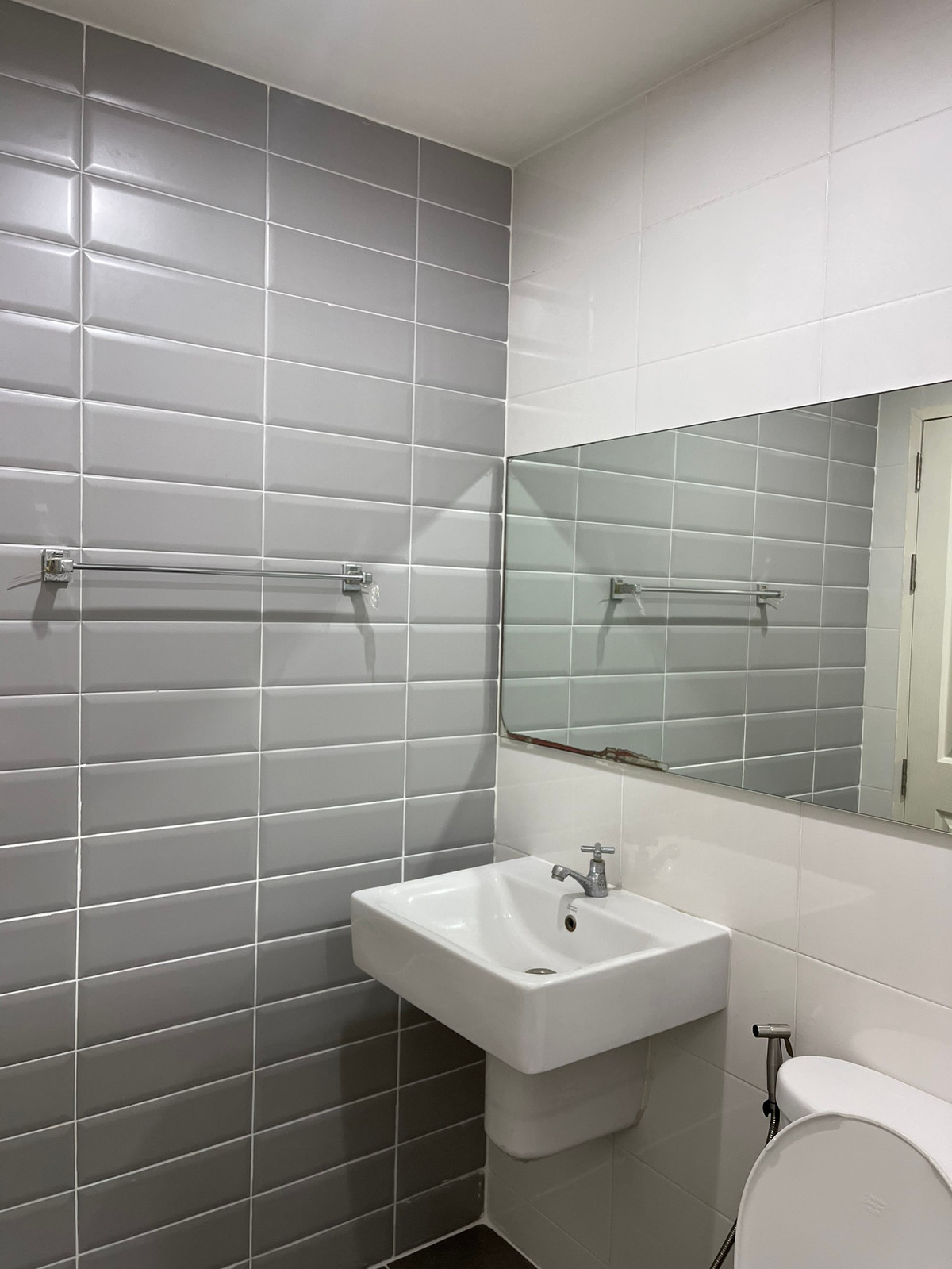 For RentCondoRama9, Petchburi, RCA : !! Beautiful room for rent, Condo Aspire Rama 9, near MRT Rama 9.