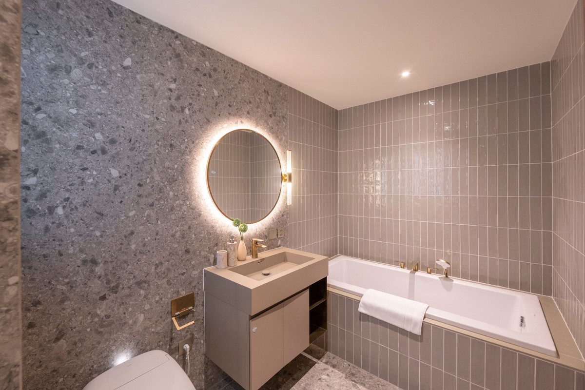 For RentCondoSukhumvit, Asoke, Thonglor : 🔥𝘽𝙚 𝙩𝙝𝙚 𝙛𝙞𝙧𝙨𝙩 𝙩𝙤 𝙧𝙚𝙣𝙩🔥 𝗩𝗜𝗔 𝟯𝟰 Condo, large room Pets allowed🐾 Newest, near BTS Thonglor.